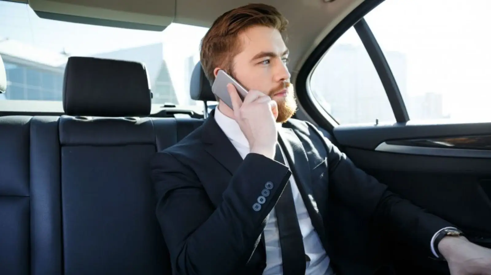 hire a personal driver in dubai